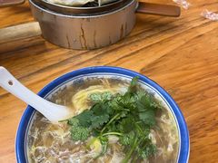 -罗卜李包子羊肉汤