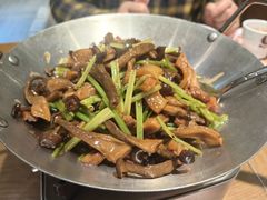 -黄泥岗·地道湖北菜(奥特莱斯店)