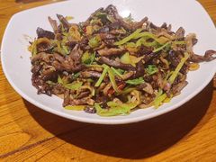 -蒙艾里民族传统菜蒙餐