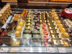 -TOUCH泰奇(奉贤宝龙城市广场店)