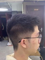 -藤野造型烫发染发