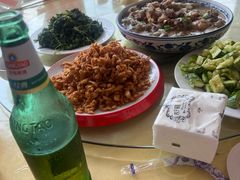 -华龙特色大骨鸡农家菜馆