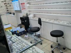 -美式眼镜·授权蔡司.依视路.尼康.豪雅.明月(南翔印象城店)