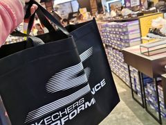 -SKECHERS 斯凯奇(上海国际时尚中心店)