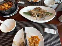 -蜈支洲岛珊瑚酒店临海阁中餐厅