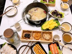 -汤宴·参须肚包鸡(南京路店)