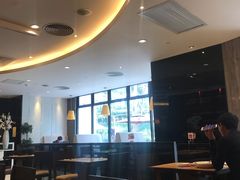 大堂-必胜客(WOW中心城店)