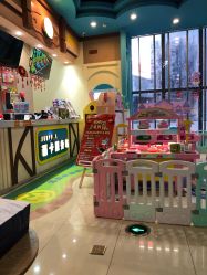 -纽西卡汽车小镇(大悦城店)