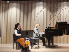 -柏斯音乐艺术中心·钢琴·吉他(上音店)