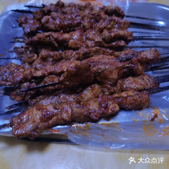 马彦君称斤烤肉店