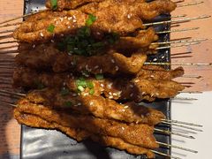 -老街烧烤大排档·地道湖北菜·龙虾馆(汉口火车站店)