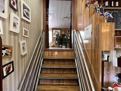 -Rabbit Cafe私房西餐甜点咖啡(栖霞路店)