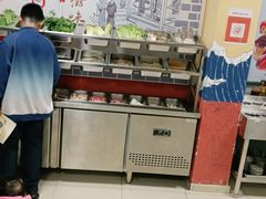 -张记老街里海鲜美食城(劈柴院店)