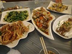 -覃记海鲜美食餐厅