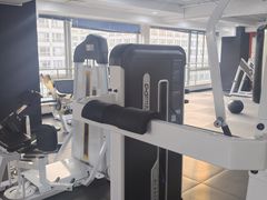 -越·健身工作室(华尔兹广场写字楼B栋店)
