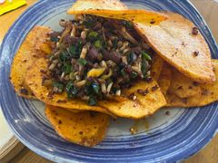 -包整·丝娃娃(一览甲秀楼风景店)