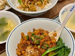 -李与白包子铺(桐梓林店)
