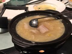 铁锅酸菜白肉炖-小南洋海景餐厅(深圳湾店)