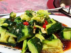 -鲁员外地锅鸡地锅鱼(古墩路店)