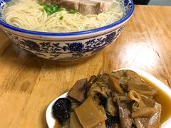 白汤大肉面-裕兴记·三虾面(西北街总店)
