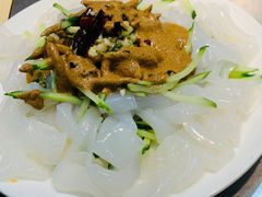 -屯老二农家铁锅炖·行业领军者(梅江店)