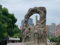 -上海市龙华烈士陵园