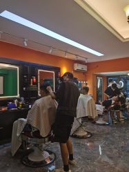 -鸿運 BARBER SHOP男士理发馆