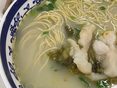 -上汽乘用车公司员工餐厅(安研路一店)