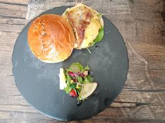 -HIGH FIVE哈福手工汉堡(桂林路店)