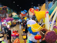 -蓝精灵乐园·世茂精灵之城主题乐园