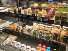 -星巴克臻选(上海淮海百盛购物中心店)