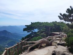 -罗田薄刀峰风景区