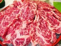 肥牛-鲜入围煮花胶鸡海鲜火锅