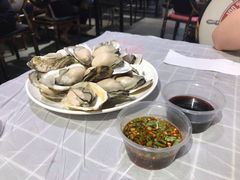 砂锅生蚝-华仔龙虾(永乐路总店)