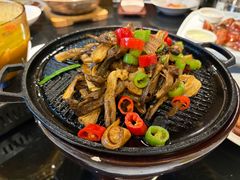 炙子干锅鹿茸菇-泓0871臻选云南菜·味庄