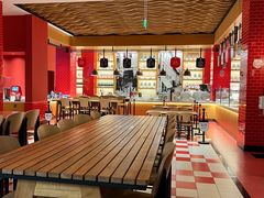 -城市大道红炉披萨烘焙坊