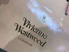 -Vivienne Westwood(上海来福士广场店)