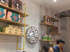 -良品铺子(五角场万达店)