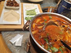 -娜仁图雅蒙古美食村(33小镇店)