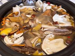 -菌之家·专业纯野生菌火锅·特色炒菌