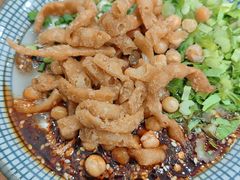 馓子豆腐脑-曾笼笼牛肉饼
