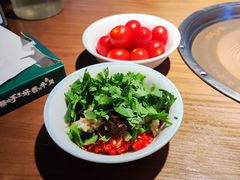 -蔡婶牛腩牛杂煲(长安万科店)