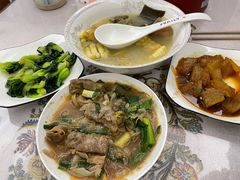 -爱的果实月嫂育婴师(世纪东方店)