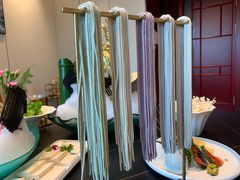 -鼎泰亨·海鲜牛肉餐厅(滨江店)
