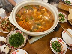 酸汤鱼火锅-猫爷的腔调·黔小馆(交大医学住宅区店)