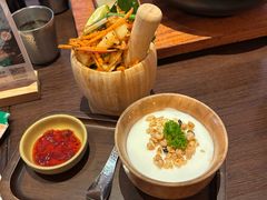 -银米·云南传统过桥米线(双廊黑金冠店)