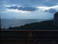 -三亚湾海居铂尔曼度假酒店