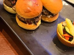 美式烧烤牛肉汉堡-bluefrog蓝蛙(悠唐购物中心店)