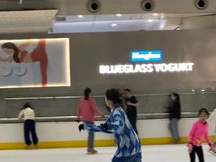 -冰纷万象滑冰场(深圳万象城店)
