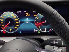 -上海星瀚奔驰4S店(红柳路店)